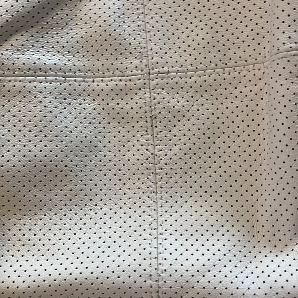 Intermix - Picture 7 of 8